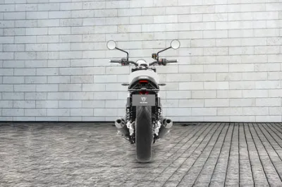 Speed Twin 900 Rear View