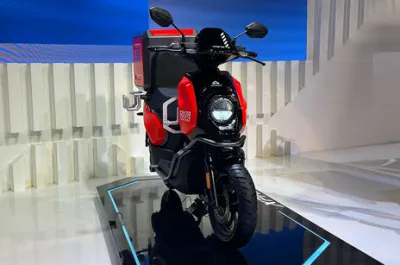 Xpress Front Right Quarter View
