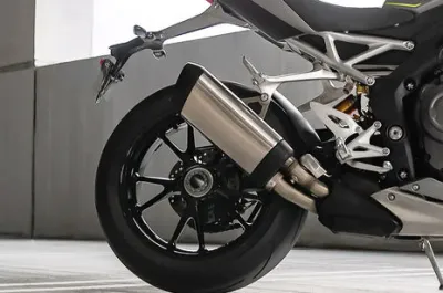 Speed Triple 1200 Rear Tyre View