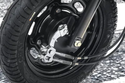 Magnus Neo Front Brake View