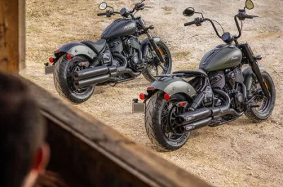 Chief Bobber Dark Horse Rear Right Three Quarter View