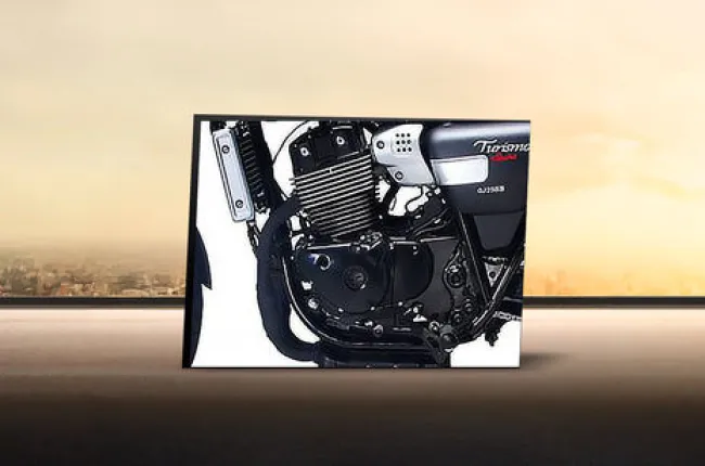 SRC 250 Engine (Right)