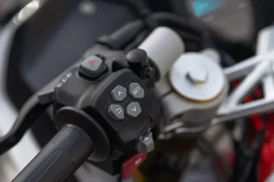 G 310 RR Turn Indicator Switches