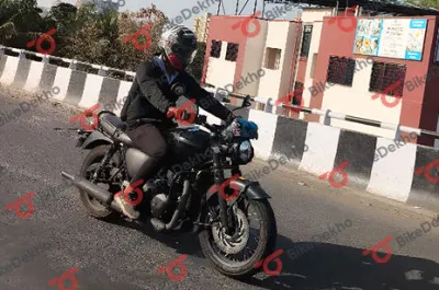 Bonneville 350 Side Profile View (Right)