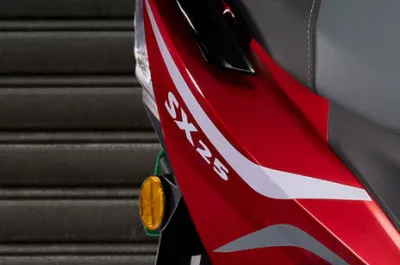 SX25 Model Badge