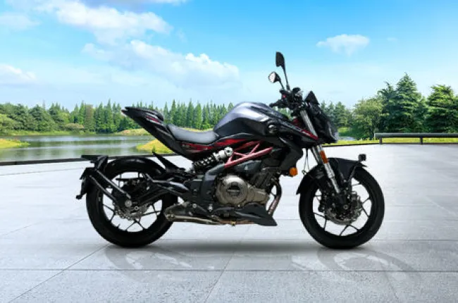 SRK 400 Front Right Quarter View