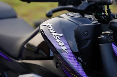 Pulsar N125 Model Badge