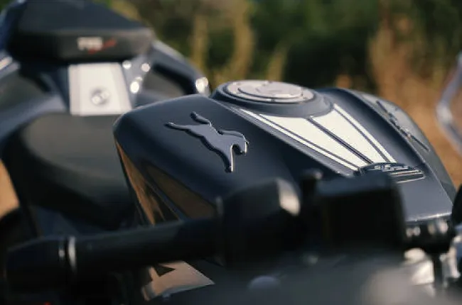 Apache RR 310