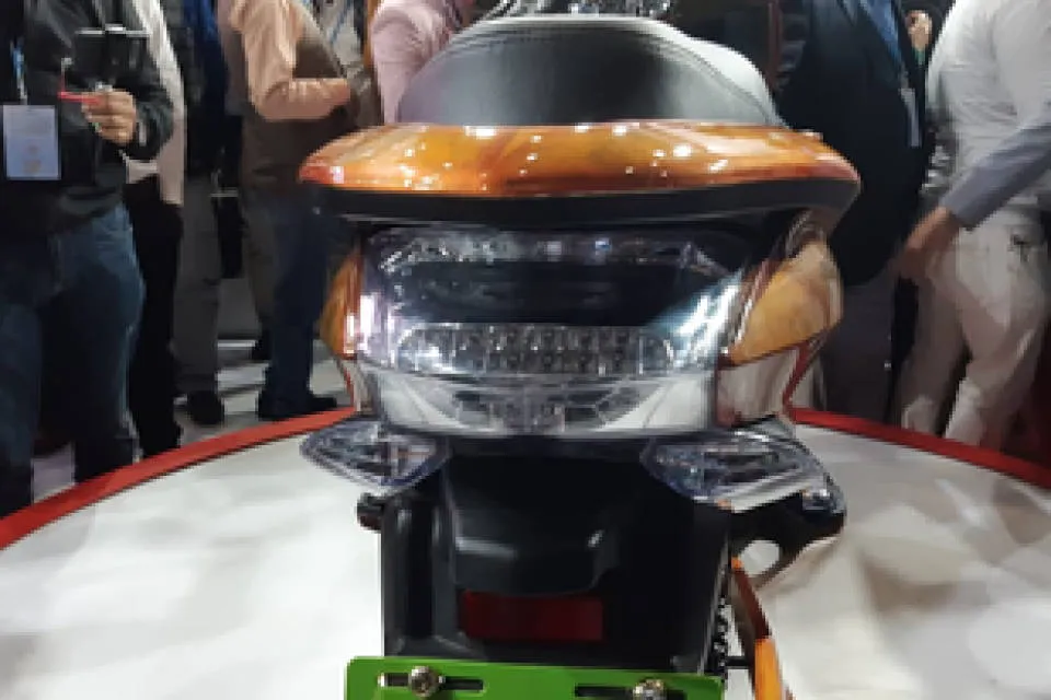 Front Left Quarter View