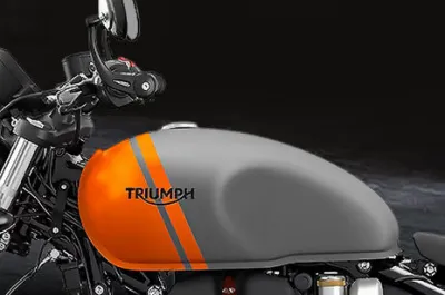 Bonneville Bobber Fuel Tank (Right)