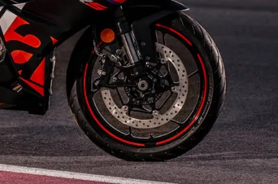 RS 457 Front Tyre