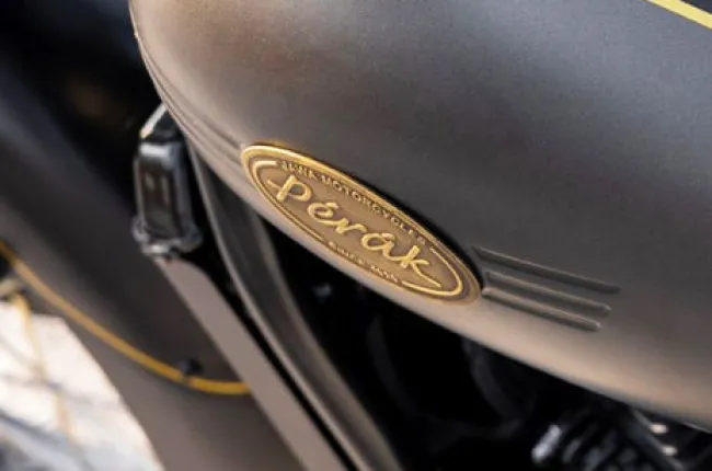 Perak Model Badge