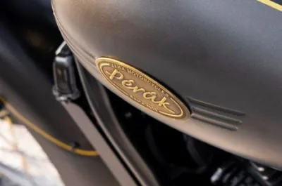 Perak Model Badge