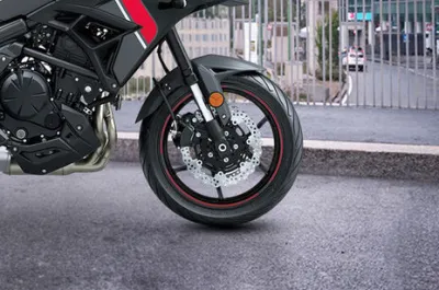 Versys 650 Front Tyre View