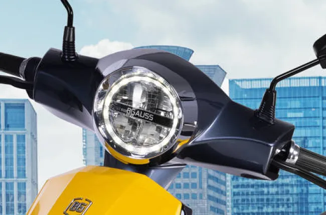 Max C12 Head Light
