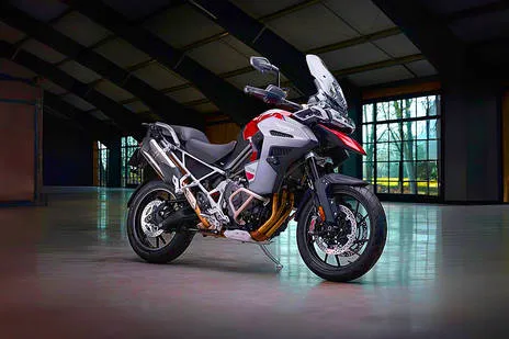 Front Right Quarter View