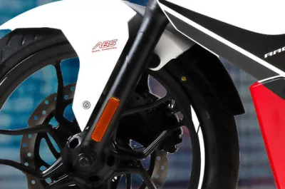 Pulsar RS200 Front Suspension