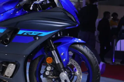 R7 Front Mudguard