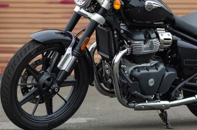 Super Meteor 650 Front Tyre View
