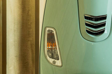 Indicator (Front)
