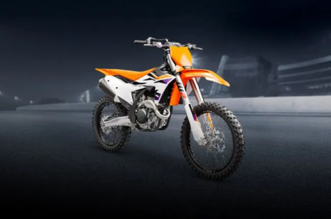 250 SX-F Front Right Quarter View