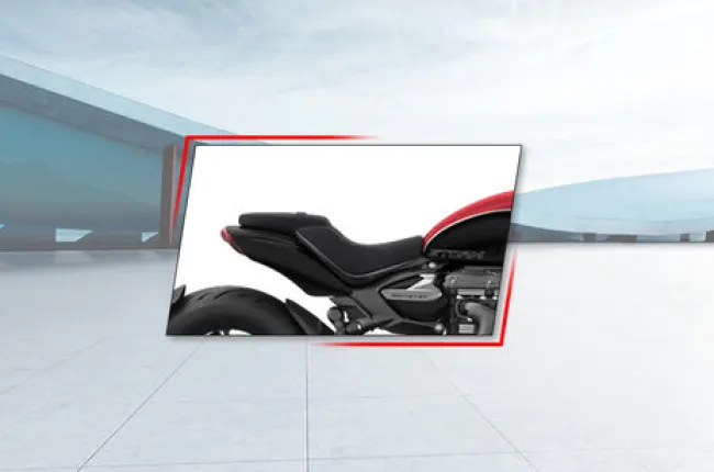 Rocket 3 Seat