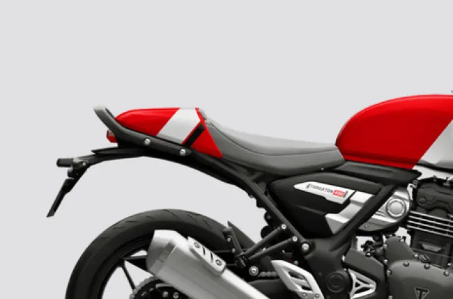 Thruxton 400 Seat