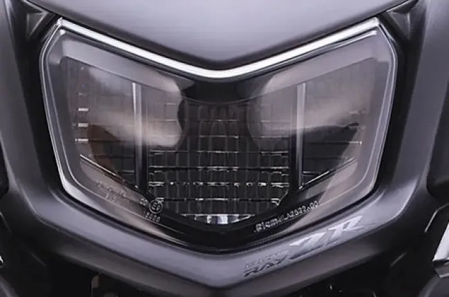 RayZR 125 Fi Hybrid Daytime Running Lamp (DRL)