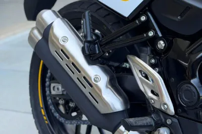 Tracker 400 Exhaust (Endcan)