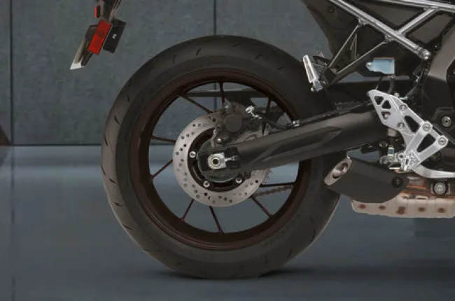 GSX-8R Rear Tyre View