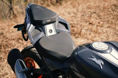 Apache RR 310