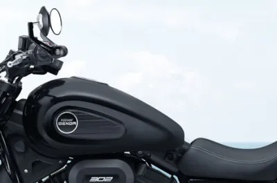 V302C Fuel Tank (Right)