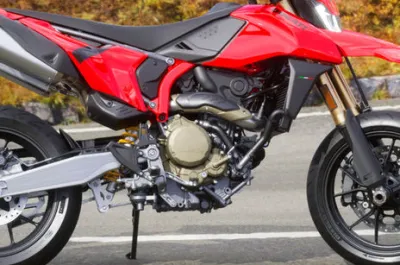Hypermotard 698 Mono Engine (Right)