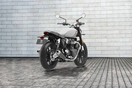 Rear Right Three Quarter View