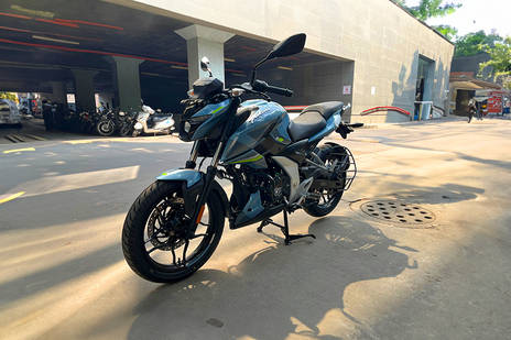 Bajaj Pulsar N160 Price in Anandpur – Ex-Showroom, Top Model