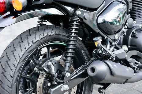 Rear Suspension View