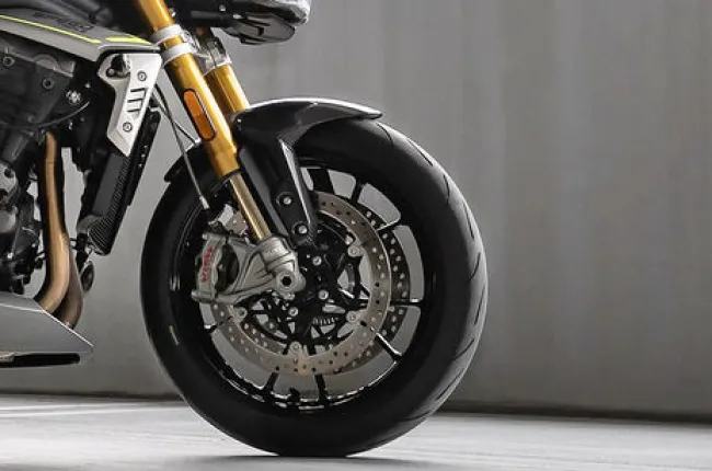 Speed Triple 1200 Front Tyre View