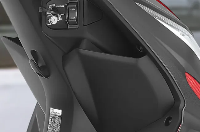 Dio Glove Box