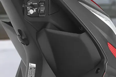 Dio Glove Box