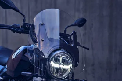R 12 Windshield