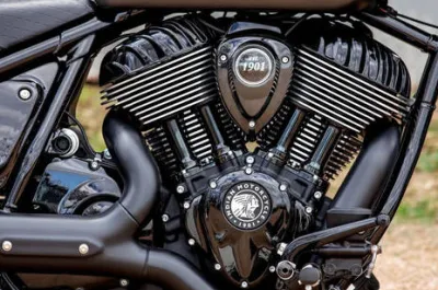 Chief Bobber Dark Horse Engine (Right)