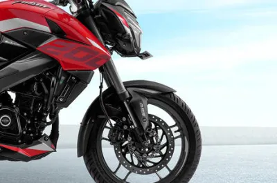 Pulsar NS200 Front Mudguard & Suspension
