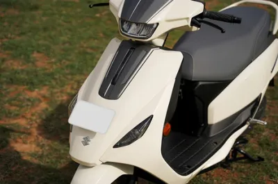 e Access Front Fairing