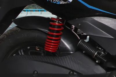Reo Rear Suspension View