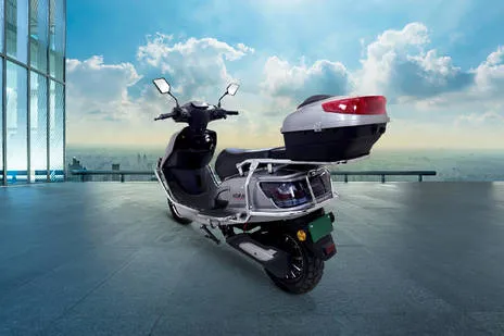 Front Right Quarter View