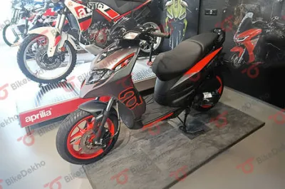 SR 175 hp.e Front Left Quarter View