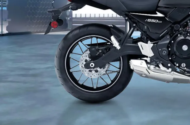 Z650RS Rear Tyre View