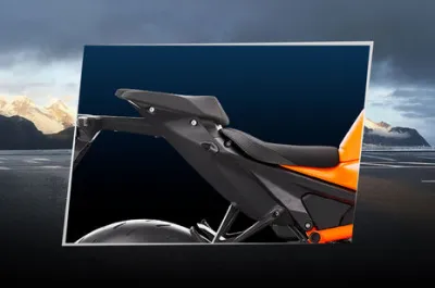 1390 Super Duke R Seat