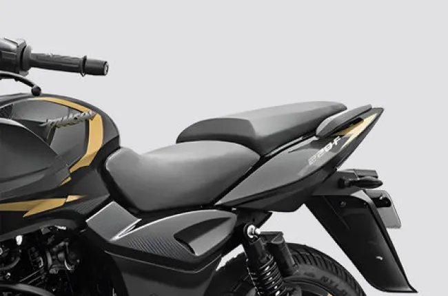 Pulsar 220F Seat