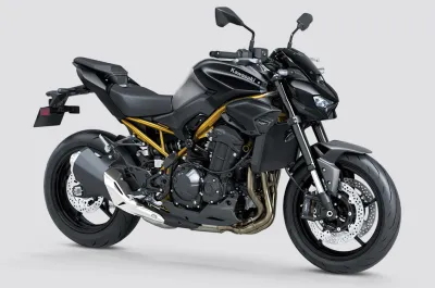 Z900